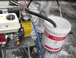 Sprayer spraying live show